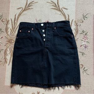 Levi’s high waisted denim skirt